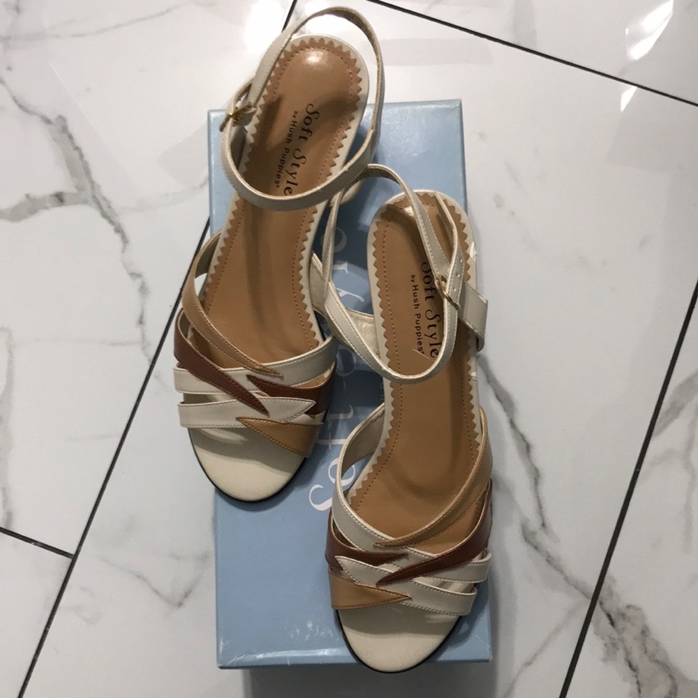 hush puppies 🌹  soft style kitten heel shoe strappy sandal shoe.
